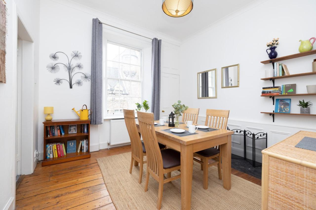 Joivy Cosy Flat In The Heart Of Edinburgh Appartement Buitenkant foto